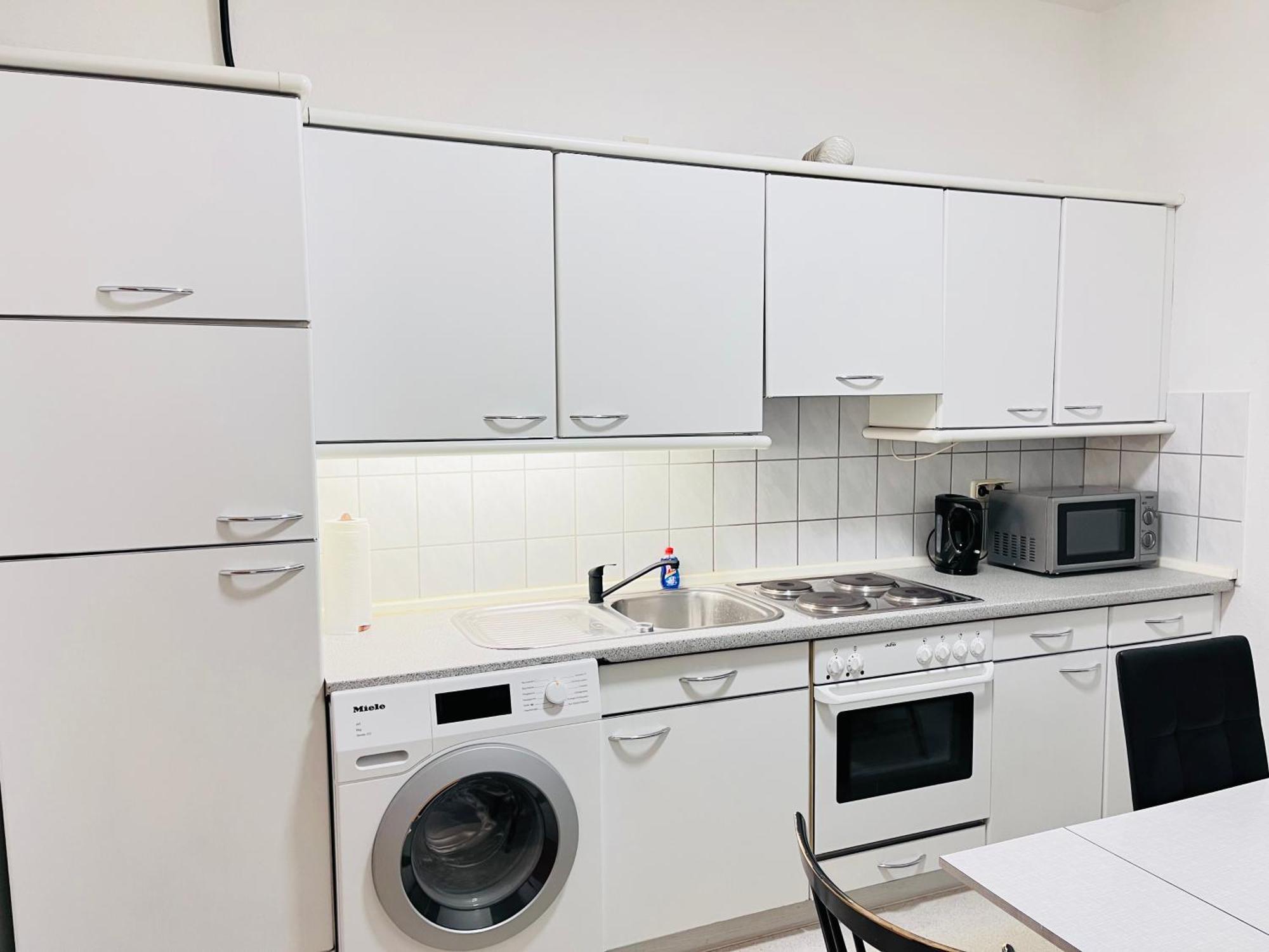Monteurzimmer Leo 2 * Wiesbaden